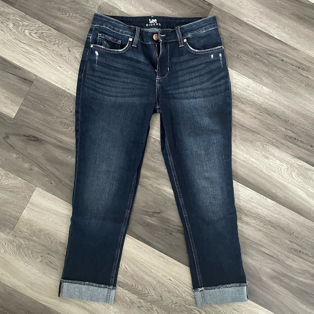 Women’s Lee Riders Cuffed Ankle Jeans - size 8